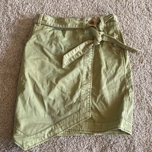 PILCRO BY ANTHROPOLOGIE GREEN WRAP SKIRT SIZE 0